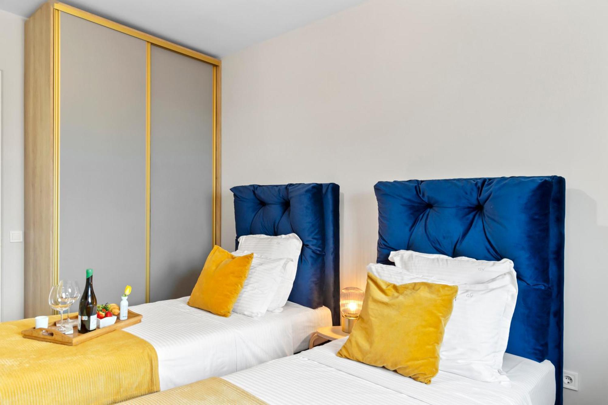 Mido Park Apartment With Private Parking & Self Check-In Бухарест Экстерьер фото