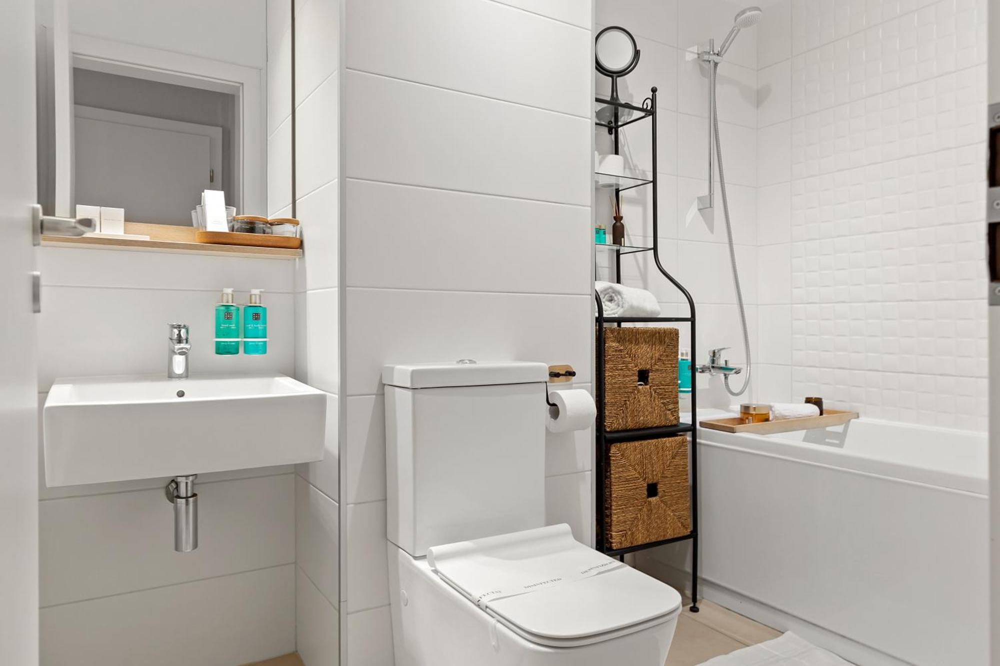 Mido Park Apartment With Private Parking & Self Check-In Бухарест Экстерьер фото